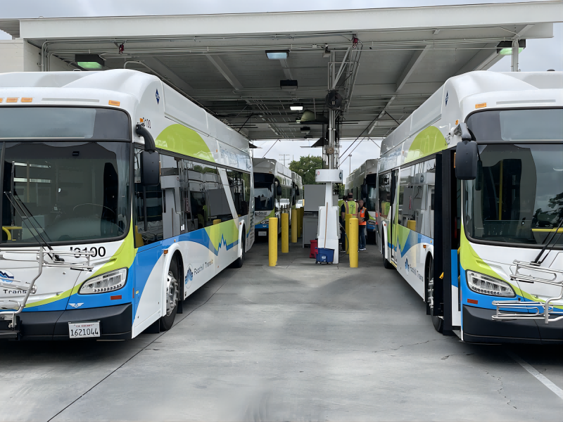 Foothill Transit ha raggiunto un nuovo record in termini di efficienza di rifornimento: 19,1 kg di idrogeno in 6,5 minuti